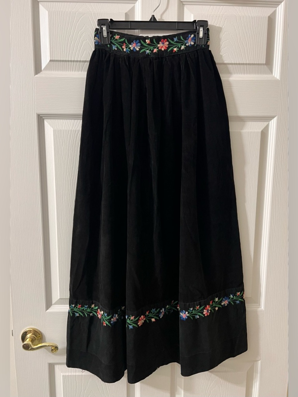 Vintage Black Corduroy Floral-Embroidered Maxi Skirt